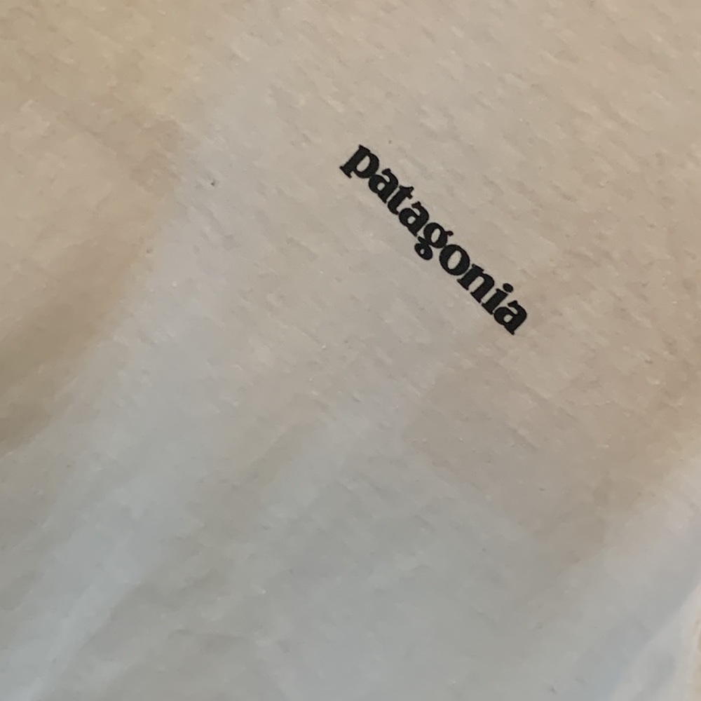 Patagonia Women’s P6 Logo Crew T-Shirt - Picture 6 of 12